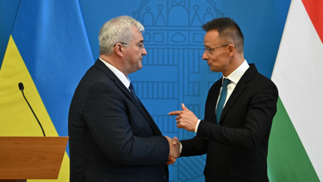 Ministrul ucrainean de externe discută cu omologul său maghiar despre cooperarea bilaterală