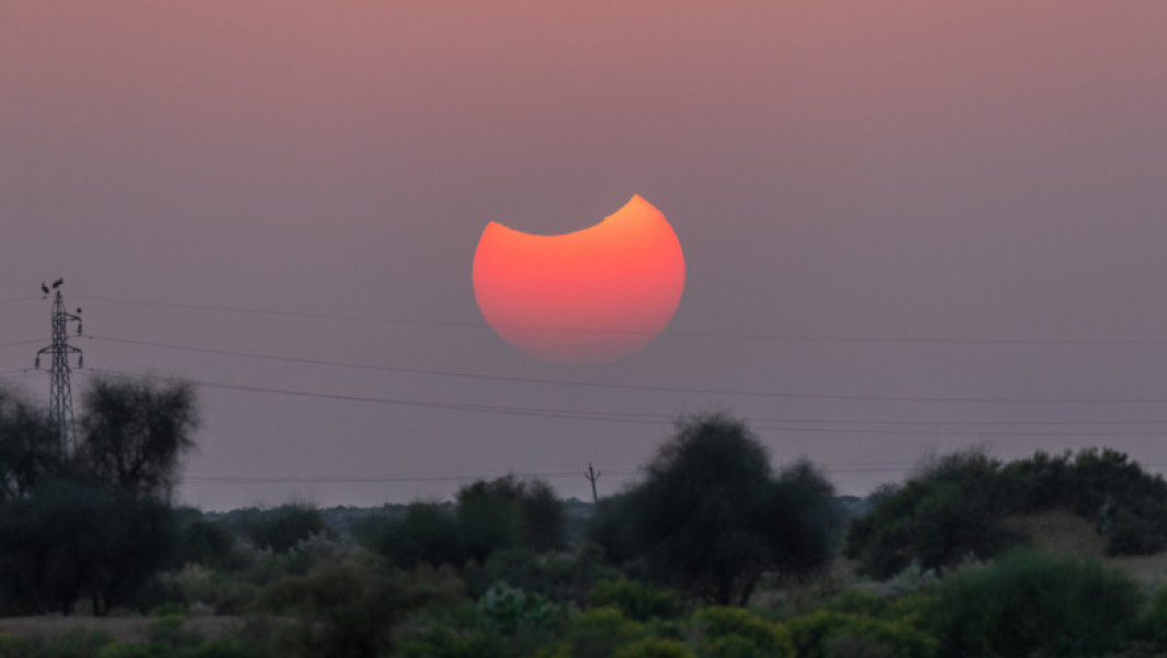 Eclipsă inelară de Soare pe 2 octombrie 2024