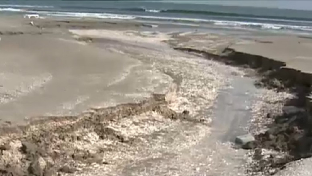 Cod roșu de vijelii în județul Constanța: pagube semnificative pe litoral