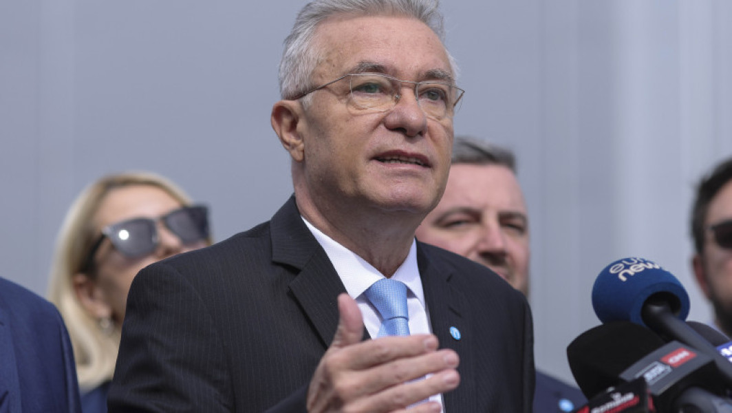Cristian Diaconescu își depune candidatura pentru Președinția României
