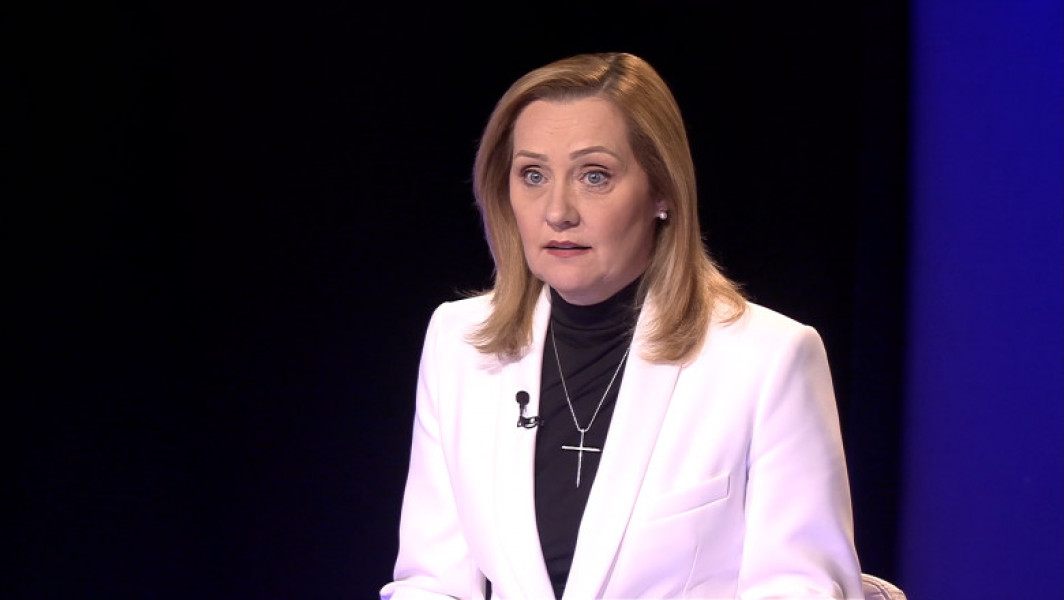 Elena Lasconi critică aspru pe arhiepiscopul Teodosie