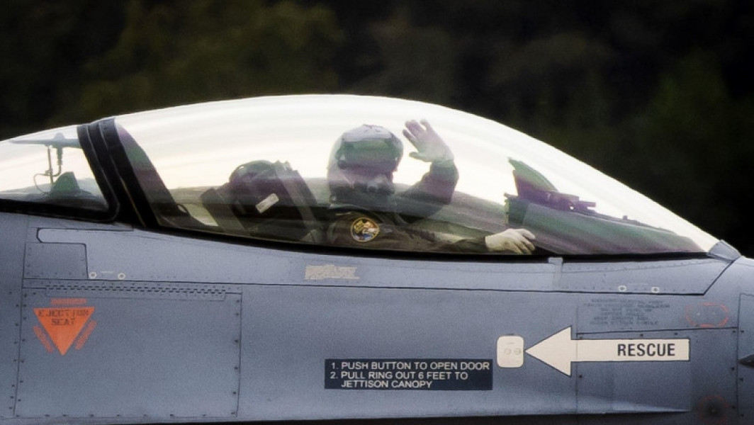Avioane F-16 olandeze, livrate Ucrainei pentru întărirea forțelor aeriene