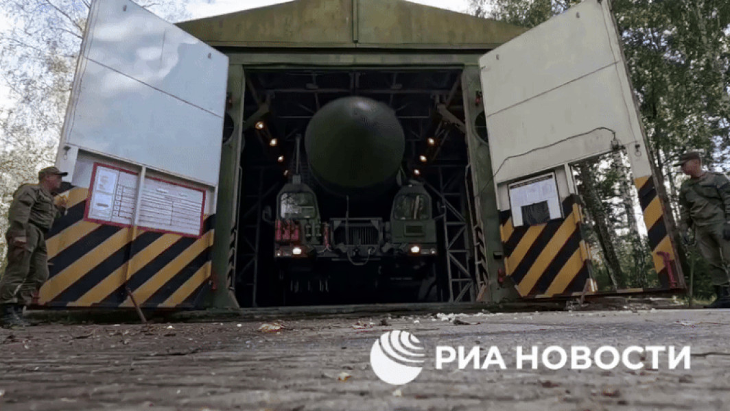 Rusia își amplasează lansatoarele nucleare mobile pe rutele de patrulare
