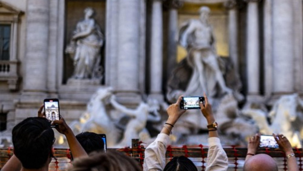 Fontana di Trevi va beneficia de lucrări de renovare și acces controlat pentru vizitatori