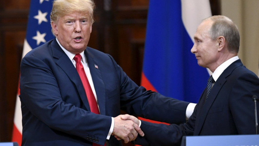 Donald Trump i-a trimis teste COVID lui Vladimir Putin în 2020