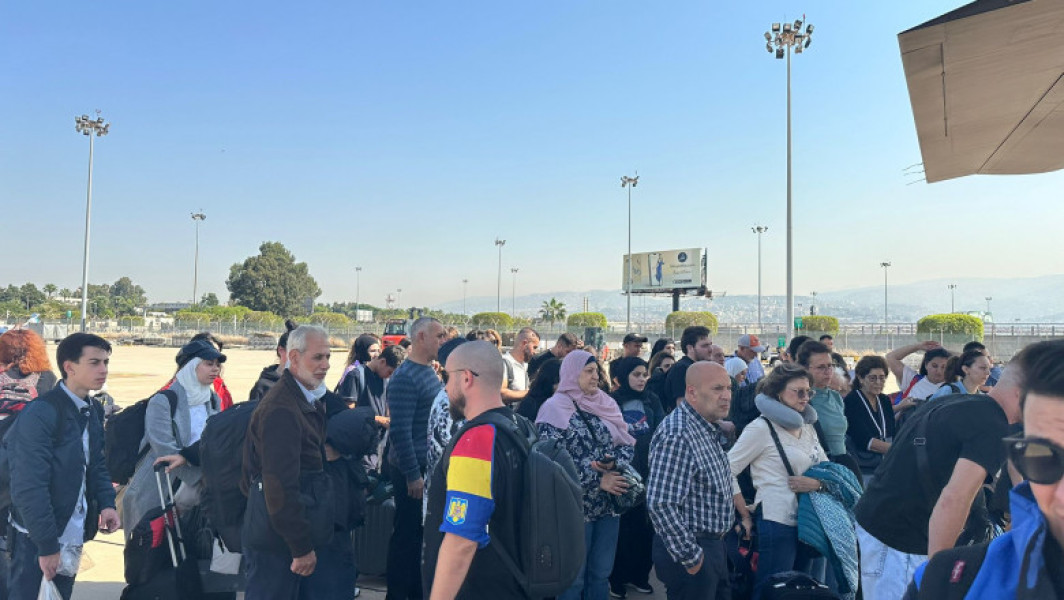 58 de cetățeni români evacuați din Liban