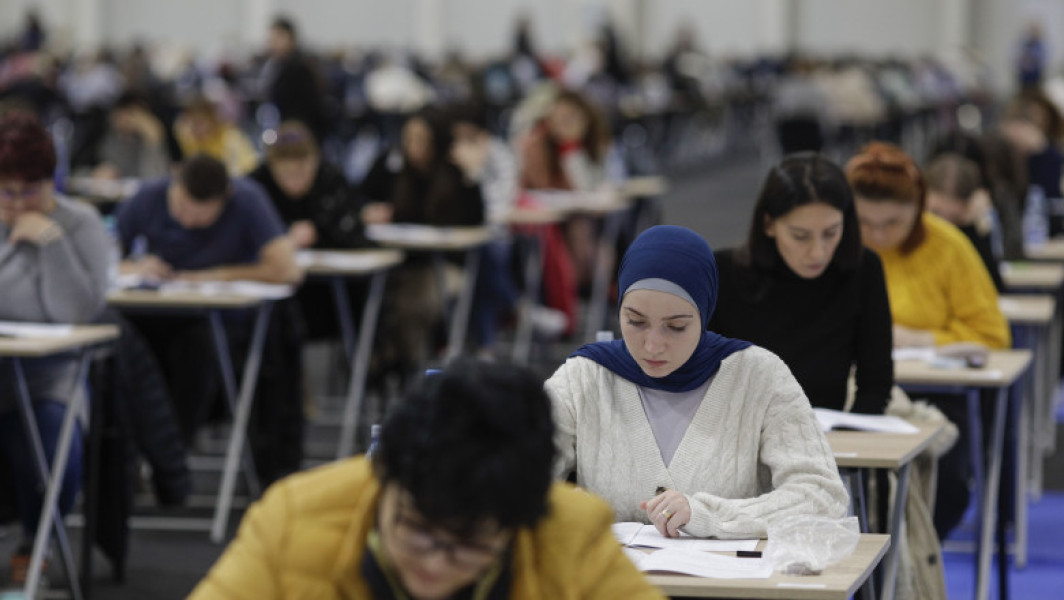 Aproape 7.000 de studenți non-UE la facultățile de medicină din România