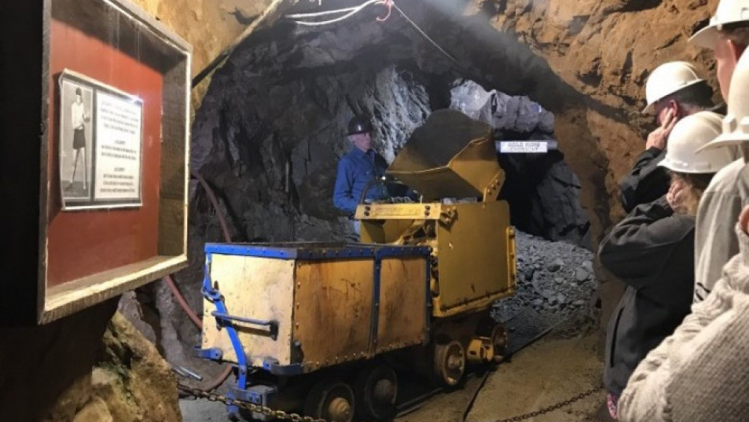 12 persoane salvate dintr-o fostă mină de aur în Colorado, SUA