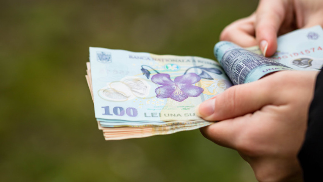 Salariul minim brut va crește la 4.050 lei din 1 ianuarie 2025
