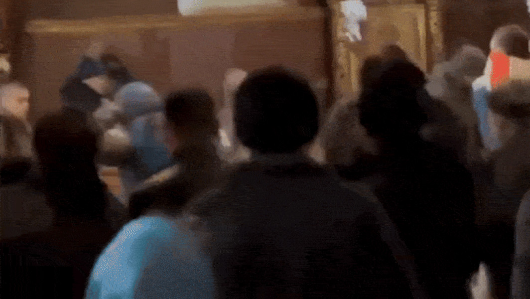 Scene de violență la Catedrala Sf. Mihail din Cherkasy
