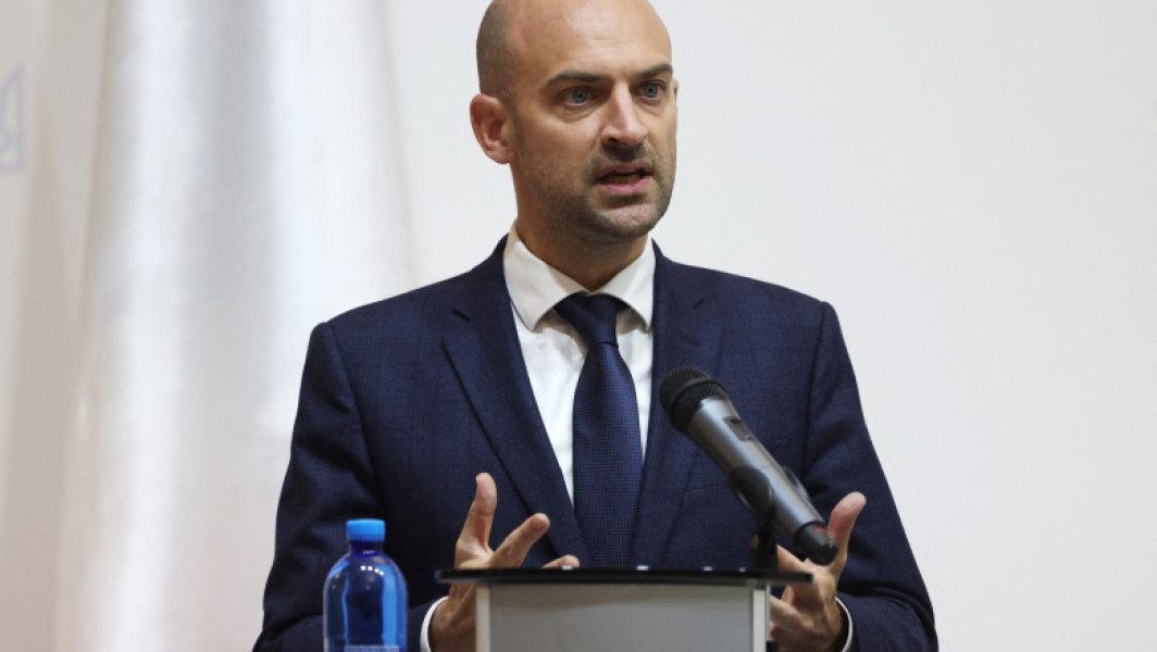 Franța este deschisă la invitarea Ucrainei în NATO