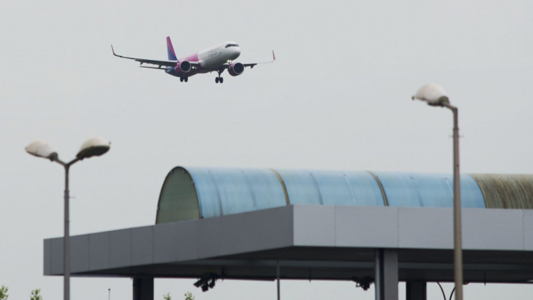 Aterizare de urgență a unui avion Wizz Air pe Aeroportul Internațional Henri Coandă