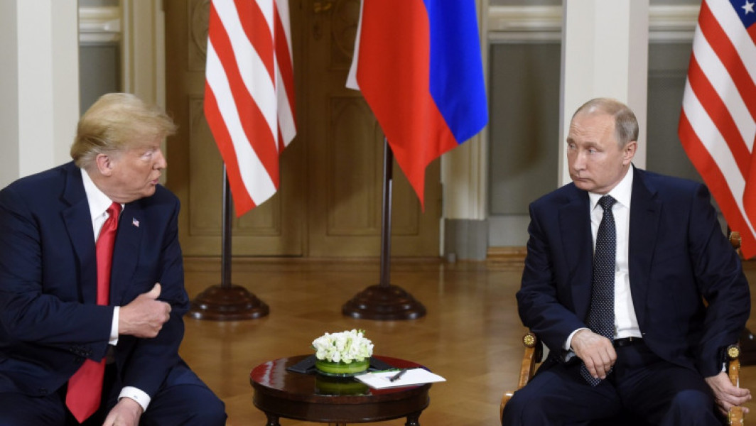 Donald Trump afirmă că l-a amenințat pe Putin cu o lovitură în cazul unei invazii a Ucrainei