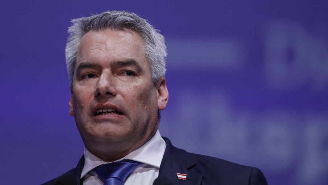 Cancelarul Karl Nehammer primește mandatul de a forma un nou guvern în Austria