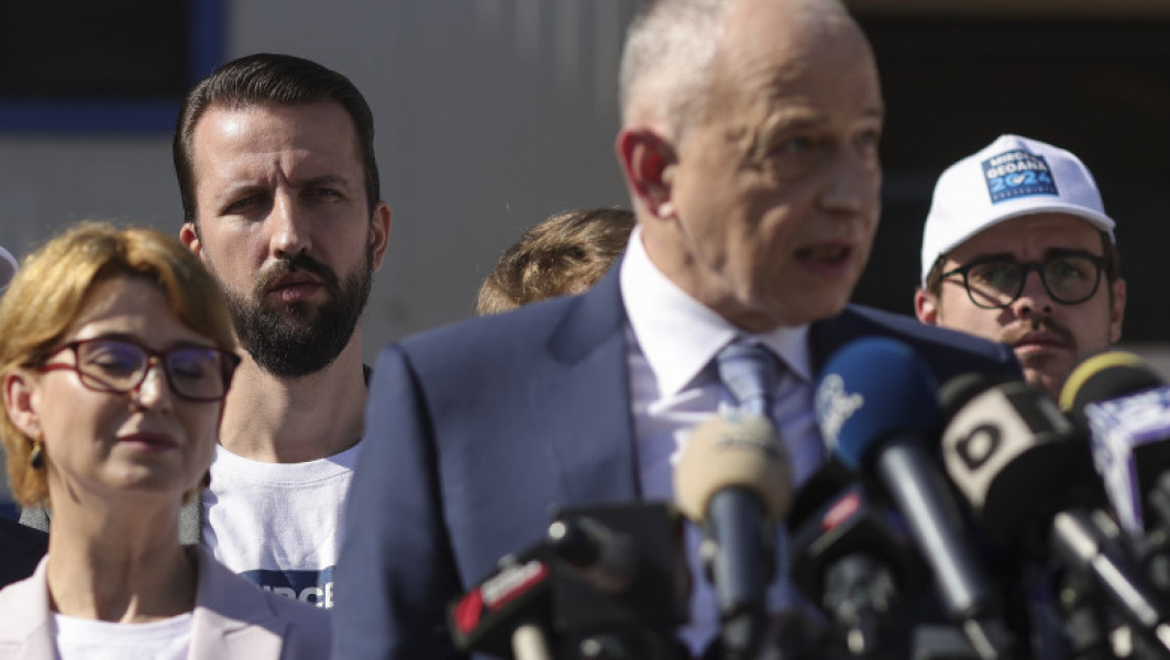 Mircea Geoana recunoaște colaborarea cu Sociallite și dezvăluie detalii despre campania electorală