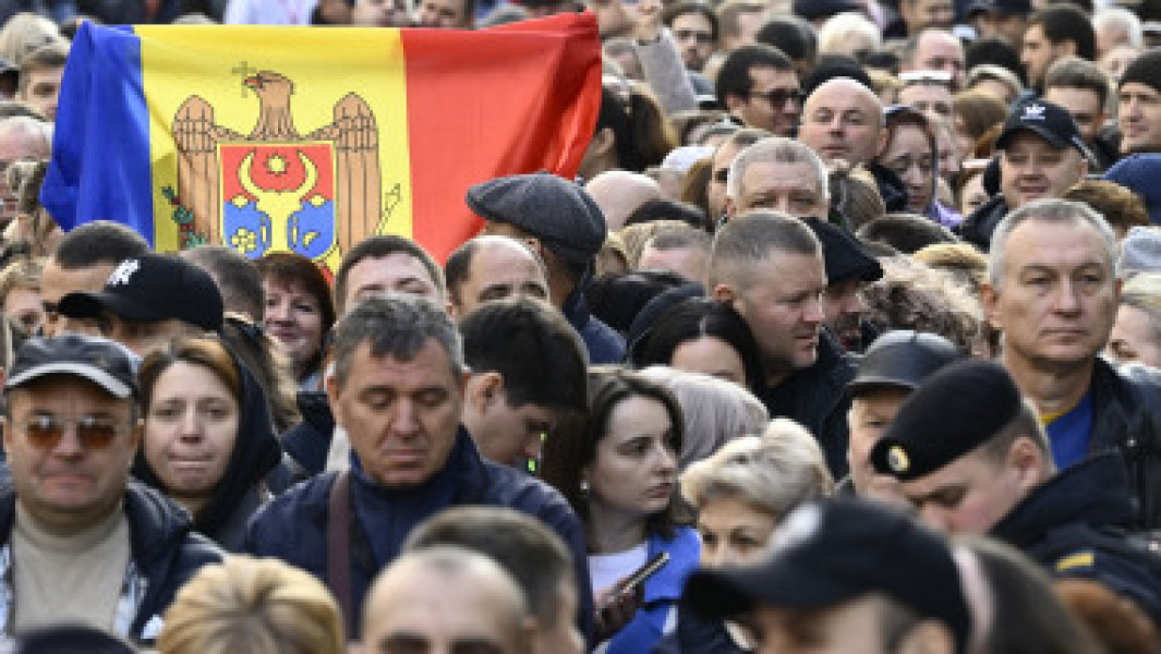 Elena Lasconi răspunde întrebărilor înainte de alegerile prezidențiale