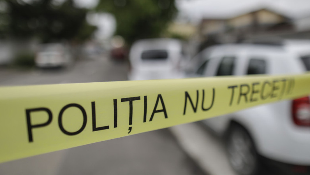 Un polițist de 23 de ani a decedat după o cădere de la etajul trei
