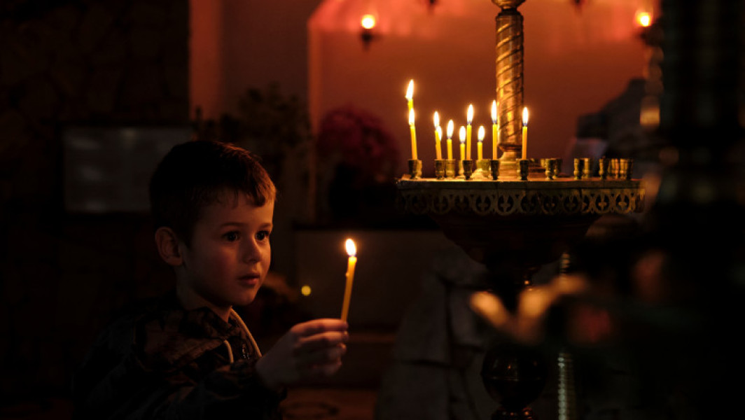 Mii de români își serbează onomastica de Sfantul Dumitru
