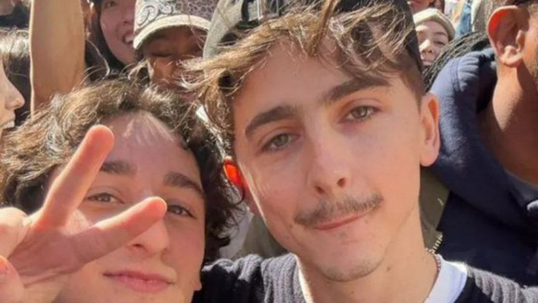 Timothee Chalamet, surpriză pentru fani la un concurs de sosii în New York