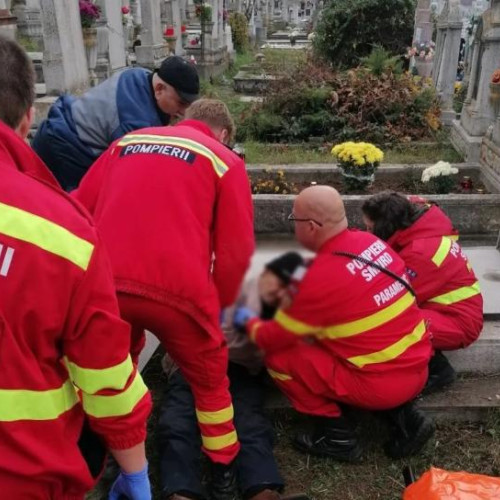 Grav accident într-un cimitir din Mănăștur: un bărbat de 86 de ani a fost rănit