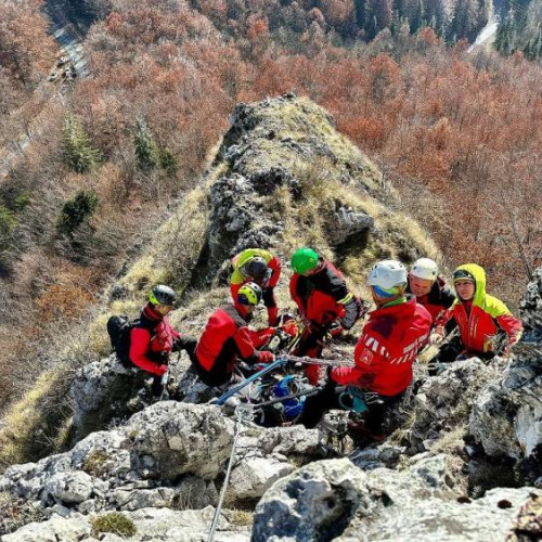 Examen de reatestare pentru salvatorii montani la Vartop