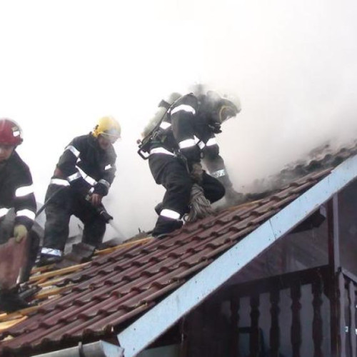 Incendiu minor în Cluj-Napoca: flăcările au afectat doar hornul unei case