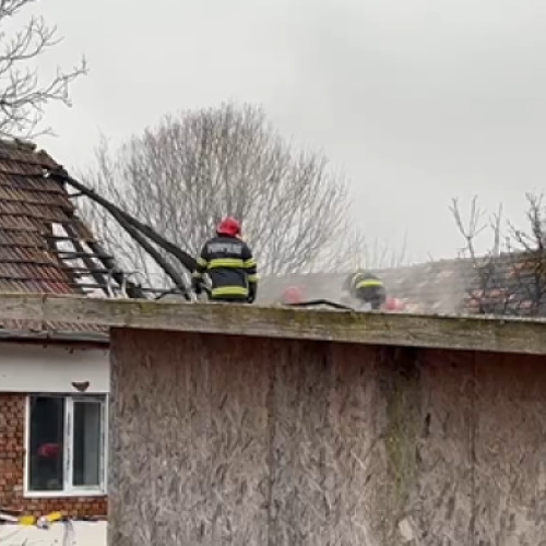 Incendiu devastator în comuna Bontida: un bărbat și-a pierdut viața