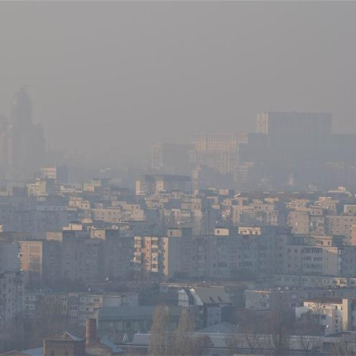 Aerul din cartierul Între Lacuri, declarat &quot;irespirabil&quot; de către un locuitor