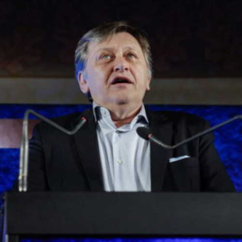 Crin Antonescu acceptă propunerea de a fi candidatul unic la alegerile prezidențiale