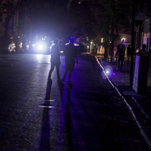 Locuitorii din Colonia Soporului se confruntă cu lipsa iluminatului public