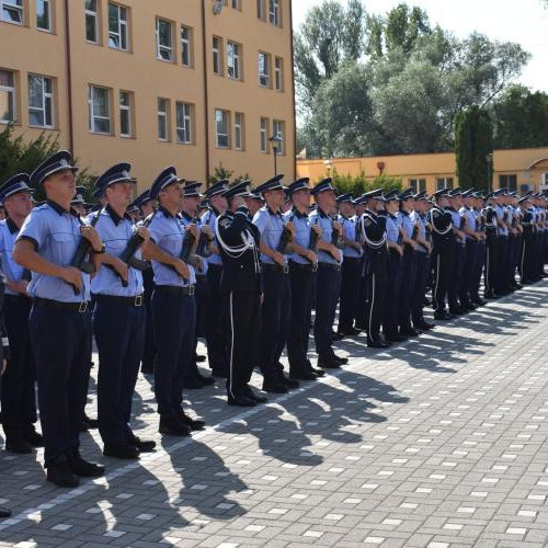 Trei sute de locuri disponibile la Şcoala de Agenti de Politie &quot;Septimiu Muresan&quot;