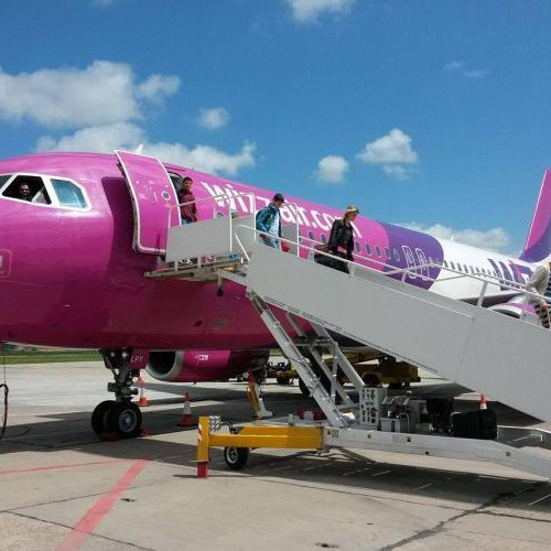 Aterizare de urgență a unui avion Wizz Air la Berlin
