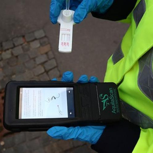 Tânăr de 24 de ani oprit de poliție pentru consum de droguri