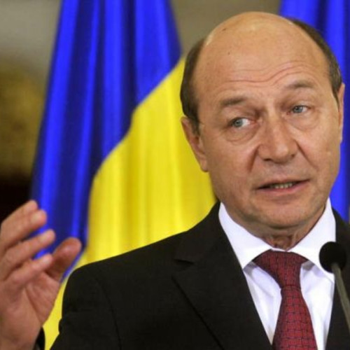 Traian Băsescu internat de urgență la Spitalul Militar