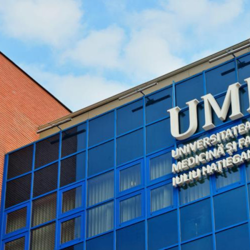 UMF Cluj face loc pentru viitorii doctori: Admitere cu 1.200 de locuri în 2025 și o premieră – program de Medicină Militară