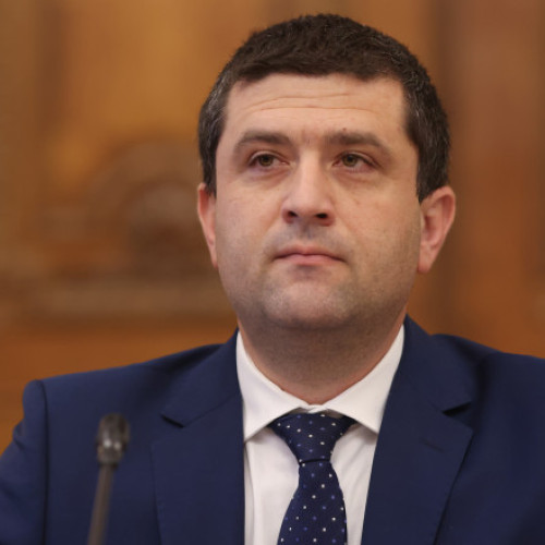 Radu Miruţă: O sumă corectă pentru înfiinţarea unei firme ar fi cam cât costă desfiinţarea. De la un leu la 8.000 de lei e cam abrupt