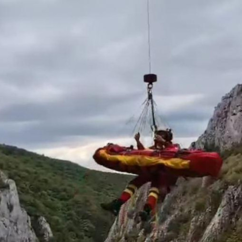 Salvare spectaculoasă în Cheile Turzii: un tânăr a fost salvat după ce a căzut de pe stânci