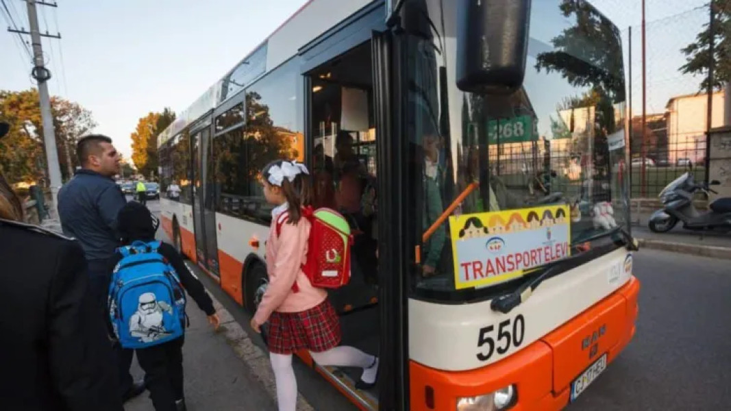 Primăria Cluj-Napoca reacționează după ce Știri de Cluj a anunțat lipsa autobuzelor școlare de la „Ion Creangă”. Cum îi liniștește Boc pe părinți