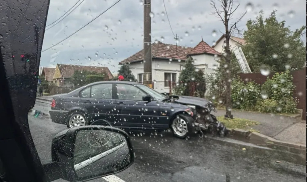 Accident rutier în Cluj-Napoca, zona Ambient