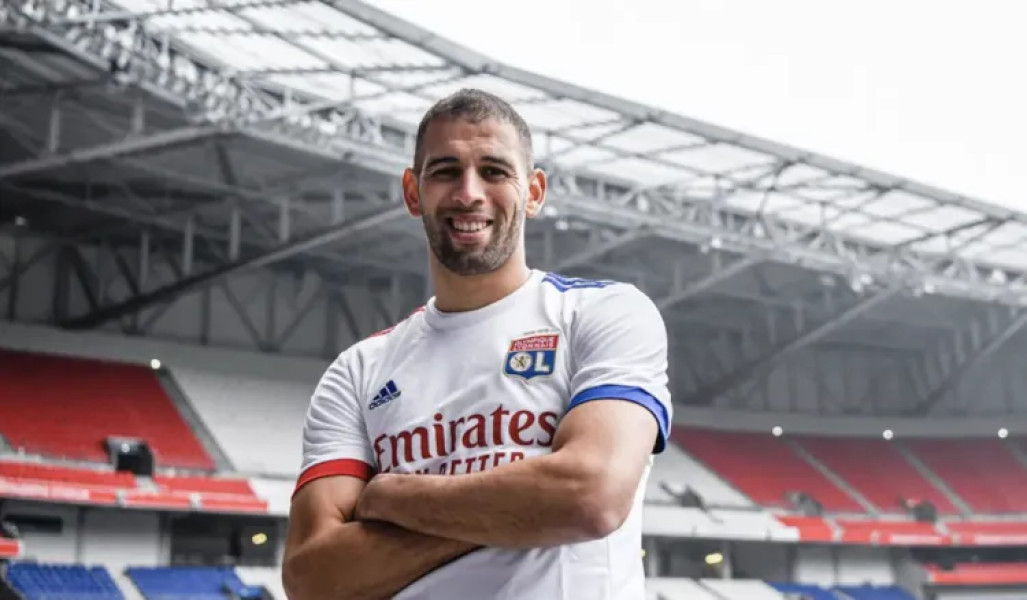 Islam Slimani semnează la CFR Cluj după vizita medicală