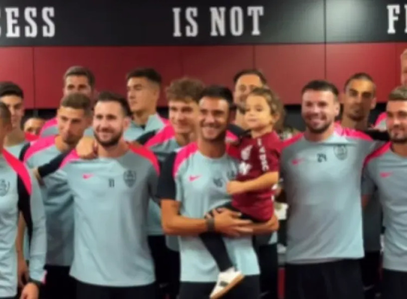 Fetiță din Cluj, fan CFR Cluj, primește surpriză în vestiar