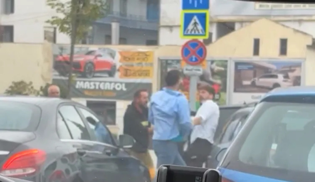 Cluj-Napoca: altă bătaie în trafic surprinsă de martori