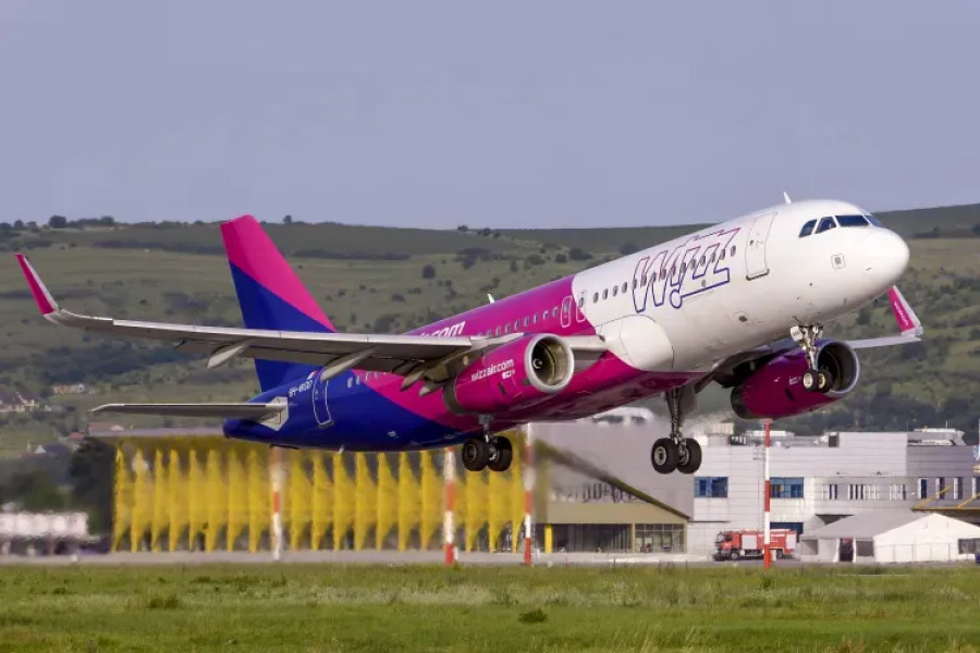 Controlor de trafic aerian adormit la Cluj pune în pericol siguranța unei curse Wizz Air