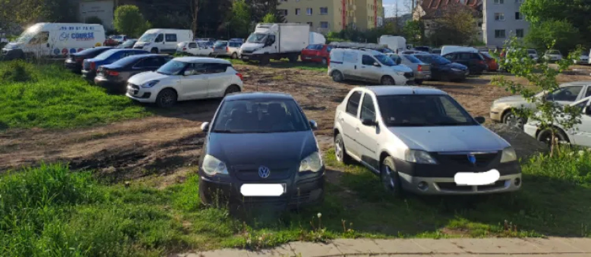 Probleme de parcare la baza sportivă „La Terenuri” din Cluj-Napoca