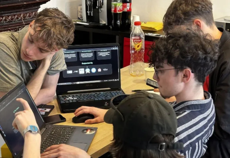 Studenții UBB protestează față de mutarea la Centrul Regional de Excelență pentru Industrii Creative