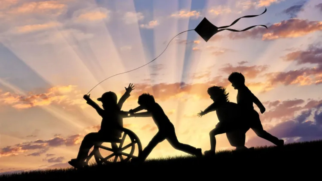 Cluj: parteneriat pentru servicii de îngrijire și terapie destinată copiilor cu dizabilități