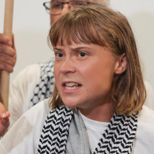 Greta Thunberg denunță agresiuni fizice de la soldații israelieni în Gaza