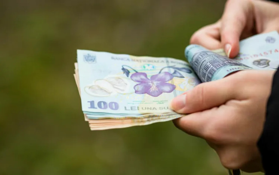 Guvernul analizează posibilitatea de a nu crește salariul minim în 2026