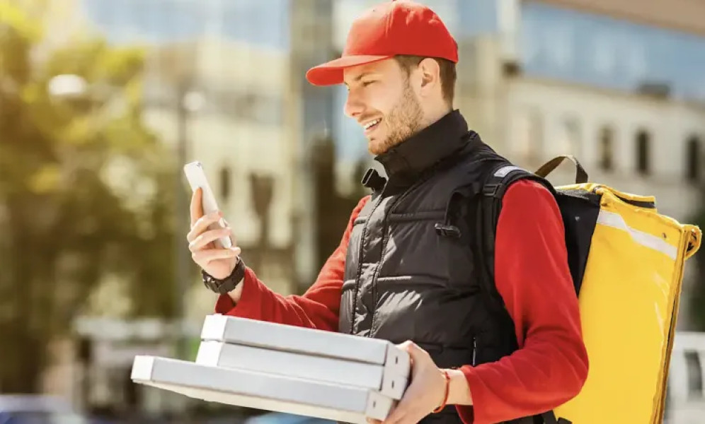 Delivery-ul a depășit restaurantele clasice în industria HoReCa din România