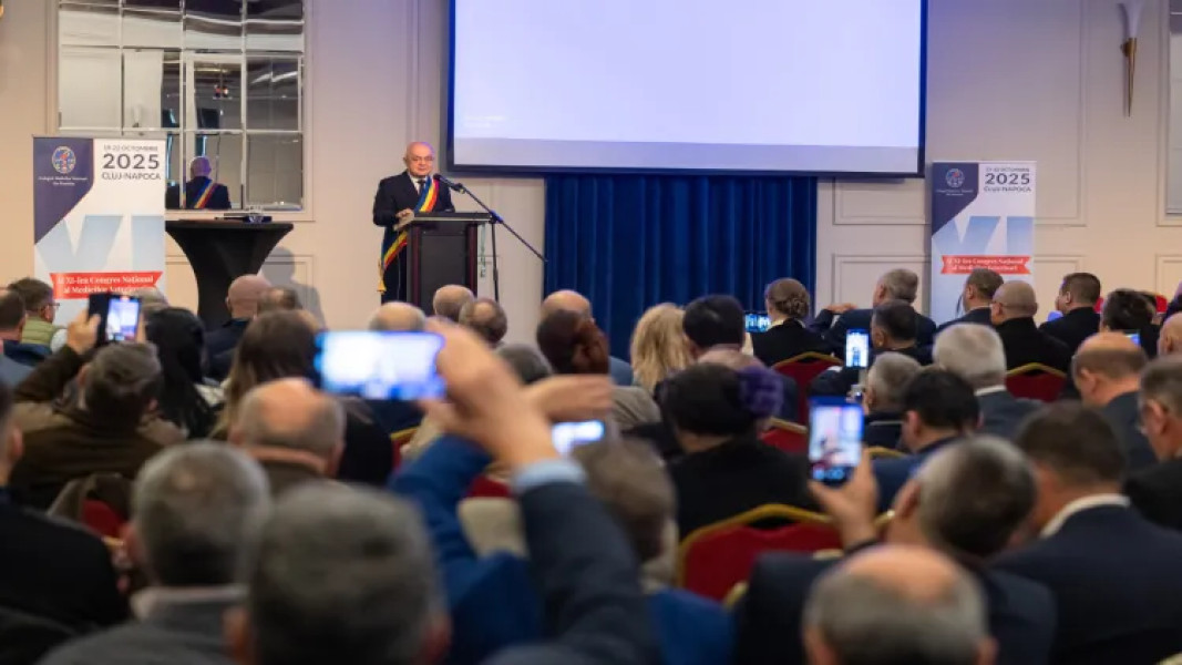 Emil Boc evidențiază rolul esențial al medicilor veterinari la congresul din Cluj-Napoca